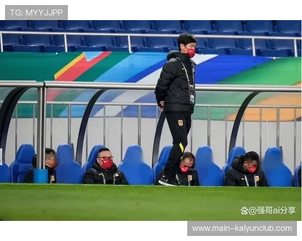 李霄鹏告别海牛,俱乐部如何填补教练真空?