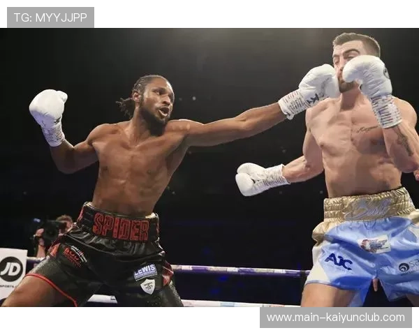 某拳手赛前称对手“不配与我同台”惹怒粉丝