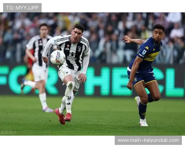 尤文图斯边线突破直接撕开防守带